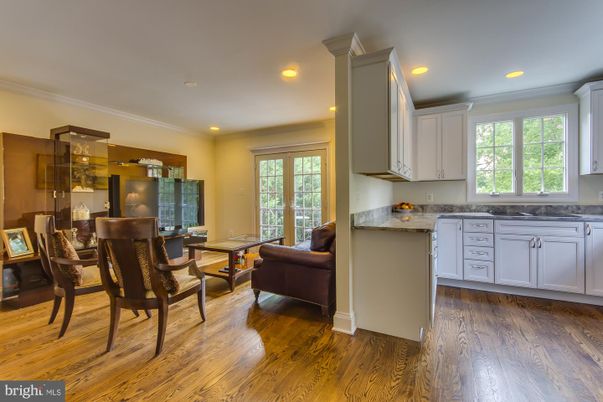 Dining room, Interior, Kitchen, Living room, Recessed Lighting, Wood Texture Flooring