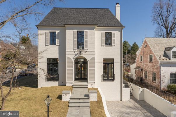 Exterior, Facade, French Provincial