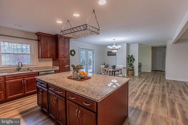 Chandelier, Dining room, Interior, Kitchen, Recessed Lighting, Wood Texture Flooring