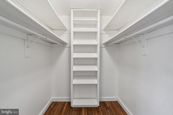 Interior, Walk-in Closets, Wood Texture Flooring