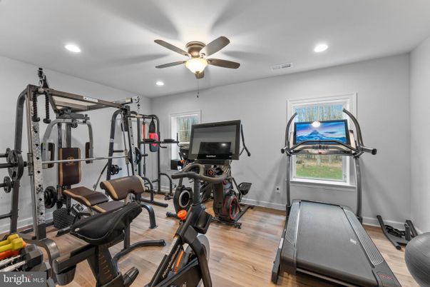 Fitness Equipment, Interior, Recessed Lighting, Wood Texture Flooring