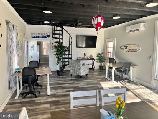 Home Office, Interior, Living room, Wooden Beams, Wooden Ceilings, Wood Texture Flooring