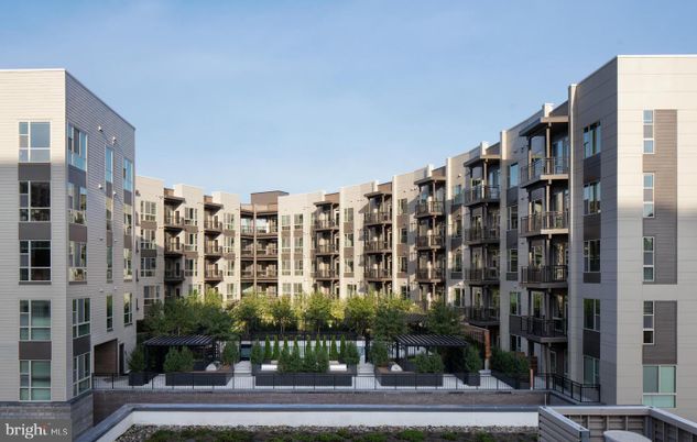 Exterior, Facade, Condo Building