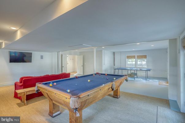Billiard Table, Game Room, Interior, Recessed Lighting