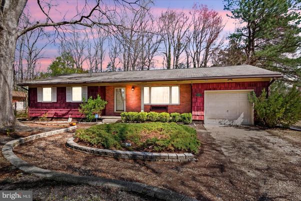 Attached, Exterior, Facade, Brick Facade, Ranch