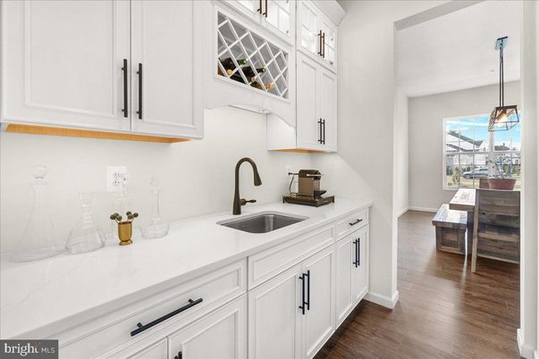 Interior, Kitchen, Pendant Lights, Wood Texture Flooring