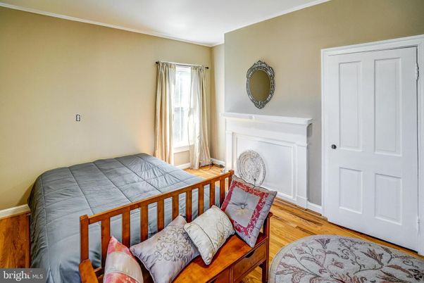 Bedroom, Fireplace, Interior, Wood Texture Flooring