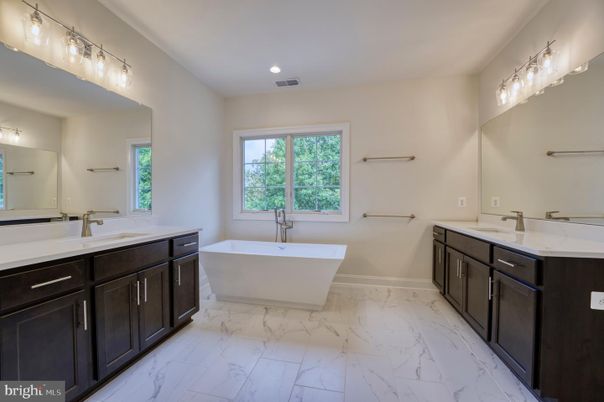 Bathroom, Dual Sink Vanities, Free Standing Baths, Interior, Marble, Recessed Lighting