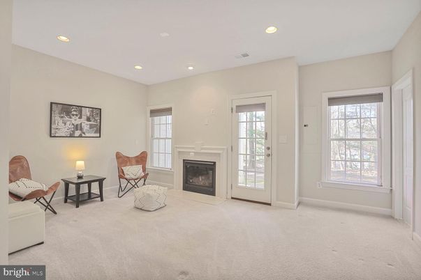 Fireplace, Interior, Living room, Recessed Lighting