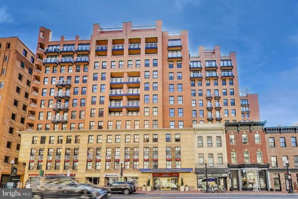 Exterior, Facade, Condo Building