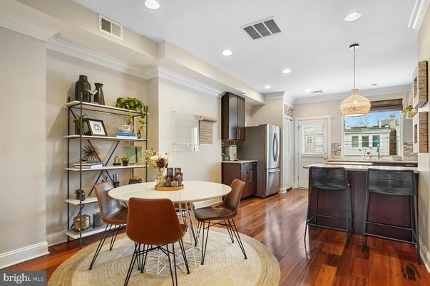 Dining room, Interior, Kitchen, Pendant Lights, Recessed Lighting, Wood Texture Flooring