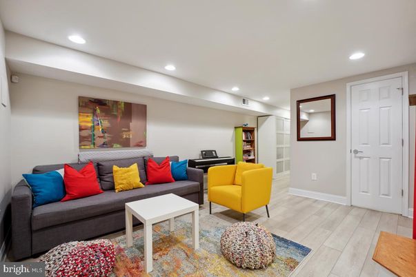 Interior, Living room, Piano, Recessed Lighting, Wood Texture Flooring