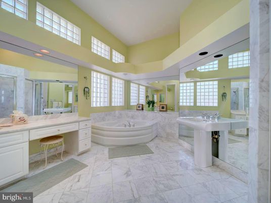 Bathroom, Interior, Marble, Recessed Lighting
