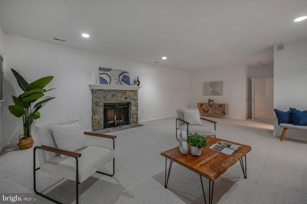 Fireplace, Interior, Living room, Recessed Lighting