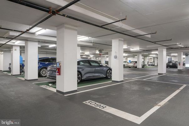 Garage, Interior