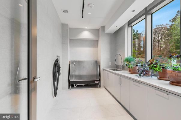 Interior, Recessed Lighting, Washer