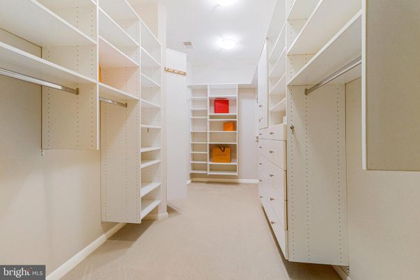 Interior, Walk-in Closets