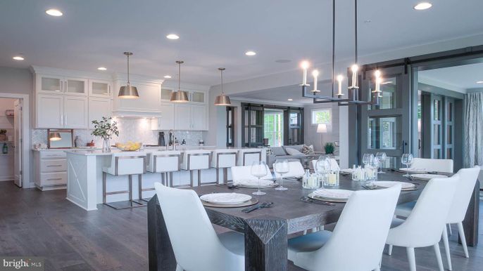 Dining room, Interior, Kitchen, Living room, Pendant Lights, Recessed Lighting, Stainless Steel Appliances, Wood Texture Flooring