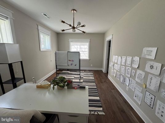 Interior, Pendant Lights, Wood Texture Flooring