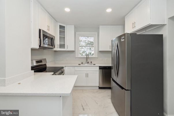 Interior, Kitchen, Marble, Recessed Lighting