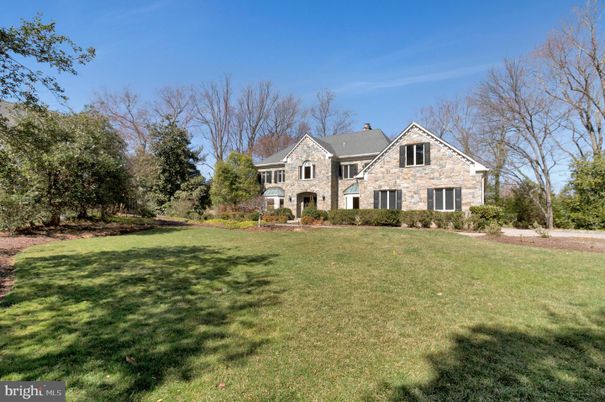 Backyard, Exterior, Facade, French Provincial