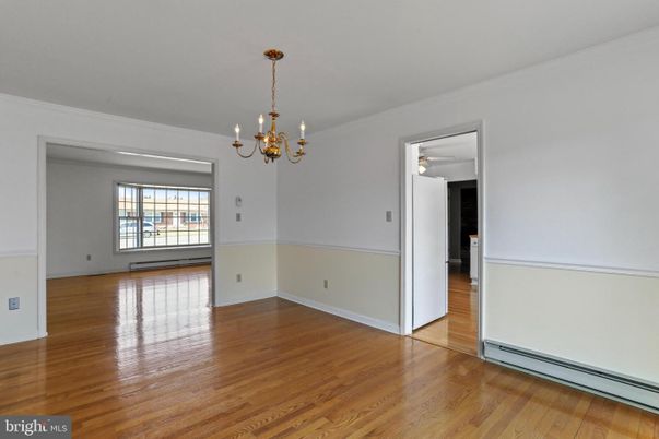 Chandelier, Empty room, Interior, Wood Texture Flooring