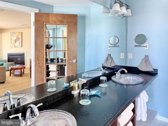 Bathroom, Dual Sink Vanities, Interior