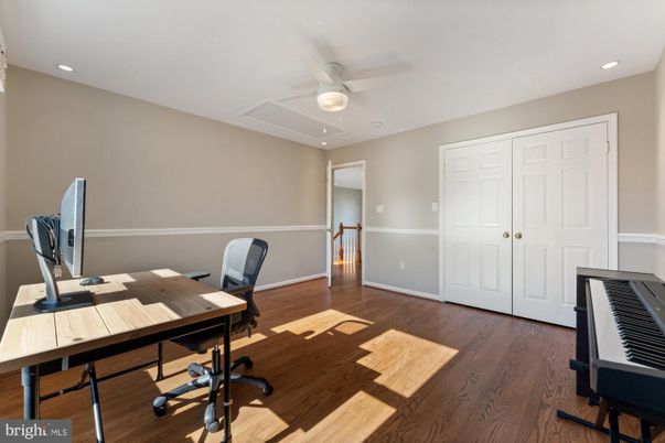 Home Office, Interior, Piano, Recessed Lighting, Wood Texture Flooring