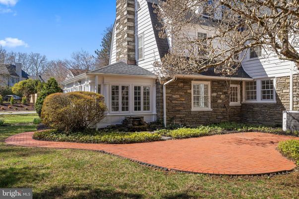 Exterior, Facade, Cape Cod