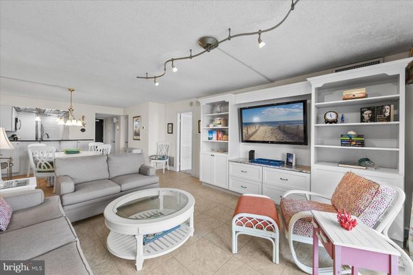 Interior, Kitchen, Living room, Pendant Lights