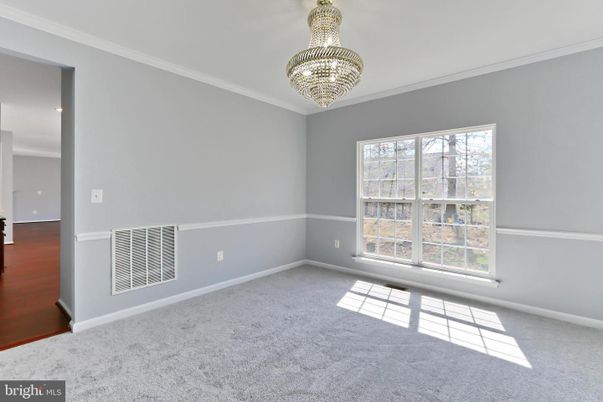 Chandelier, Empty room, Interior