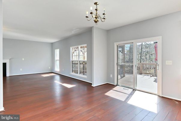 Chandelier, Empty room, Interior, Wood Texture Flooring