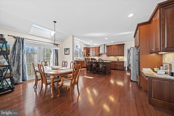 Dining room, Interior, Kitchen, Pendant Lights, Recessed Lighting, Wood Texture Flooring