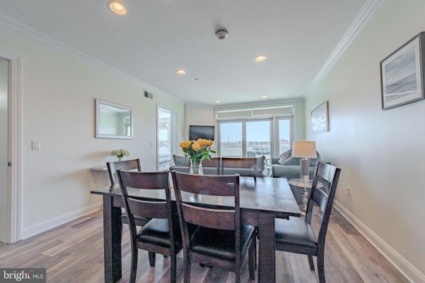 Dining room, Interior, Recessed Lighting, Wood Texture Flooring