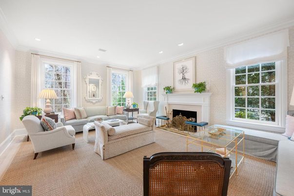 Fireplace, Interior, Living room, Recessed Lighting