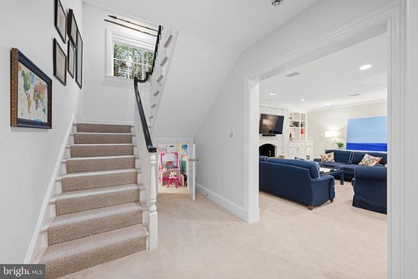 Fireplace, Interior, Living room, Recessed Lighting