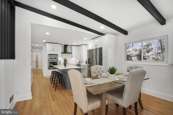 Dining room, Interior, Kitchen, Recessed Lighting, Stainless Steel Appliances, Wooden Beams, Wood Texture Flooring