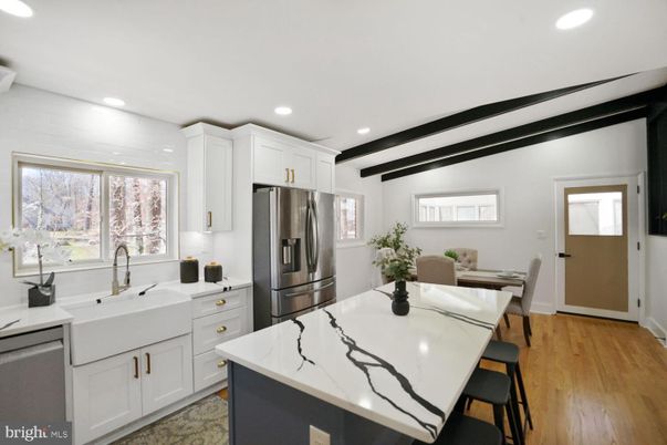 Dining room, Interior, Kitchen, Recessed Lighting, Stainless Steel Appliances, Wood Texture Flooring