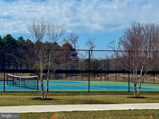 Exterior, Tennis Courts