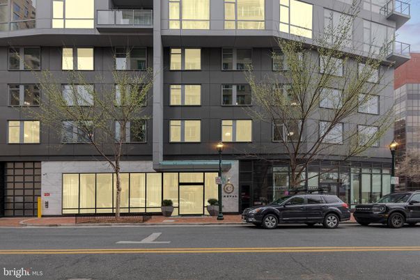 Exterior, Facade, Condo Building
