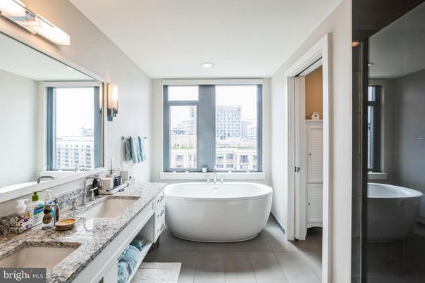 Bathroom, Dual Sink Vanities, Free Standing Baths, Interior, Recessed Lighting