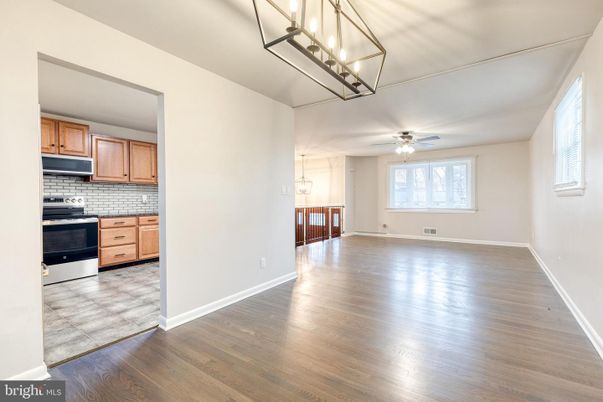 Interior, Kitchen, Pendant Lights, Wood Texture Flooring