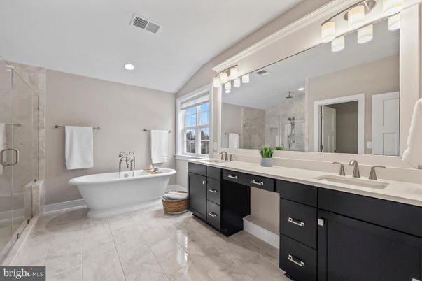 Bathroom, Dual Sink Vanities, Free Standing Baths, Glass Shower, Interior, Recessed Lighting