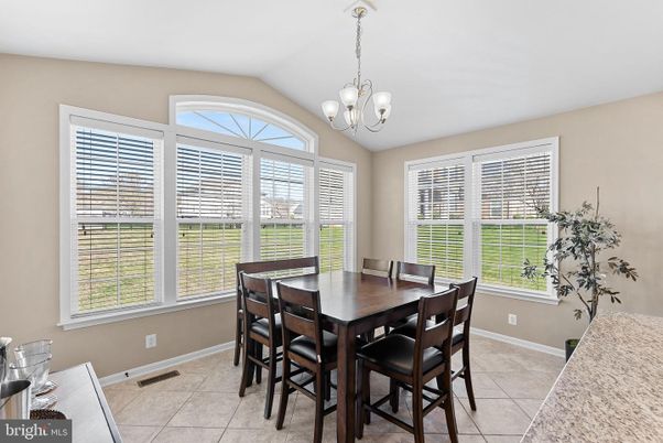 Chandelier, Dining room, Interior