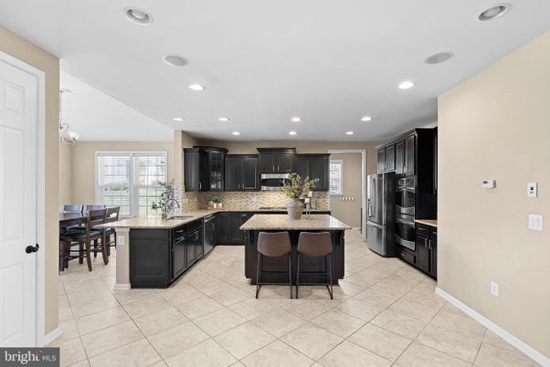 Dining room, Interior, Kitchen, Recessed Lighting