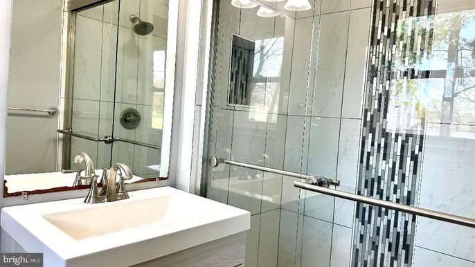 Bathroom, Glass Shower, Interior, Marble Walls
