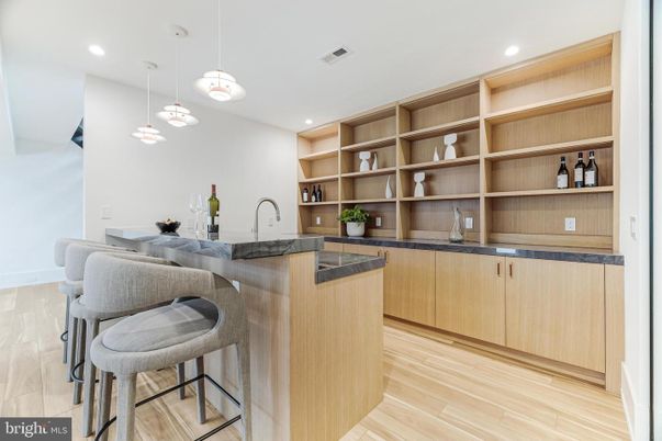 Interior, Pendant Lights, Recessed Lighting, Wood Texture Flooring