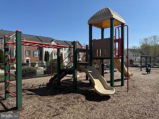 Backyard, Exterior, Playground