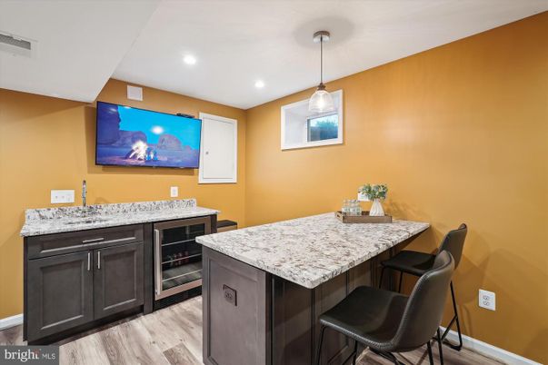 Interior, Pendant Lights, Recessed Lighting, Wood Texture Flooring
