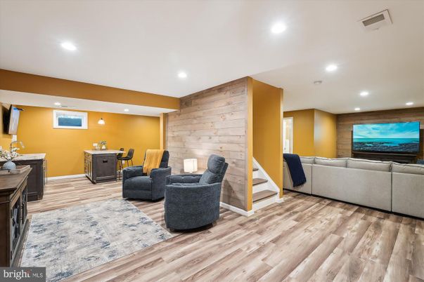 Interior, Living room, Recessed Lighting, Wood Texture Flooring, Wooden Walls